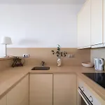 Διαμέρισμα With Sea Views, Terrace & Pool, *
