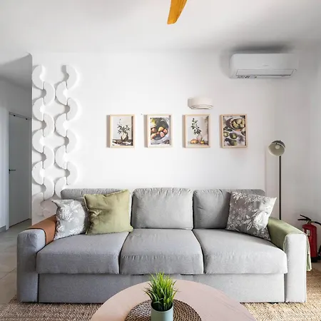 Apartament With Sea Views, Terrace & Pool, *