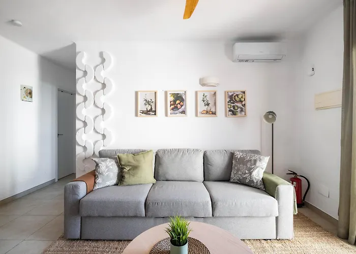 Appartement With Sea Views, Terrace & Pool, *