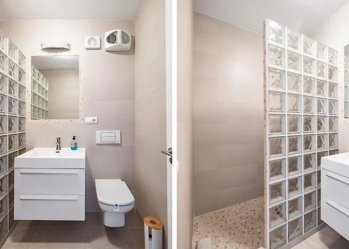 With Sea Views, Terrace & Pool, Nerja